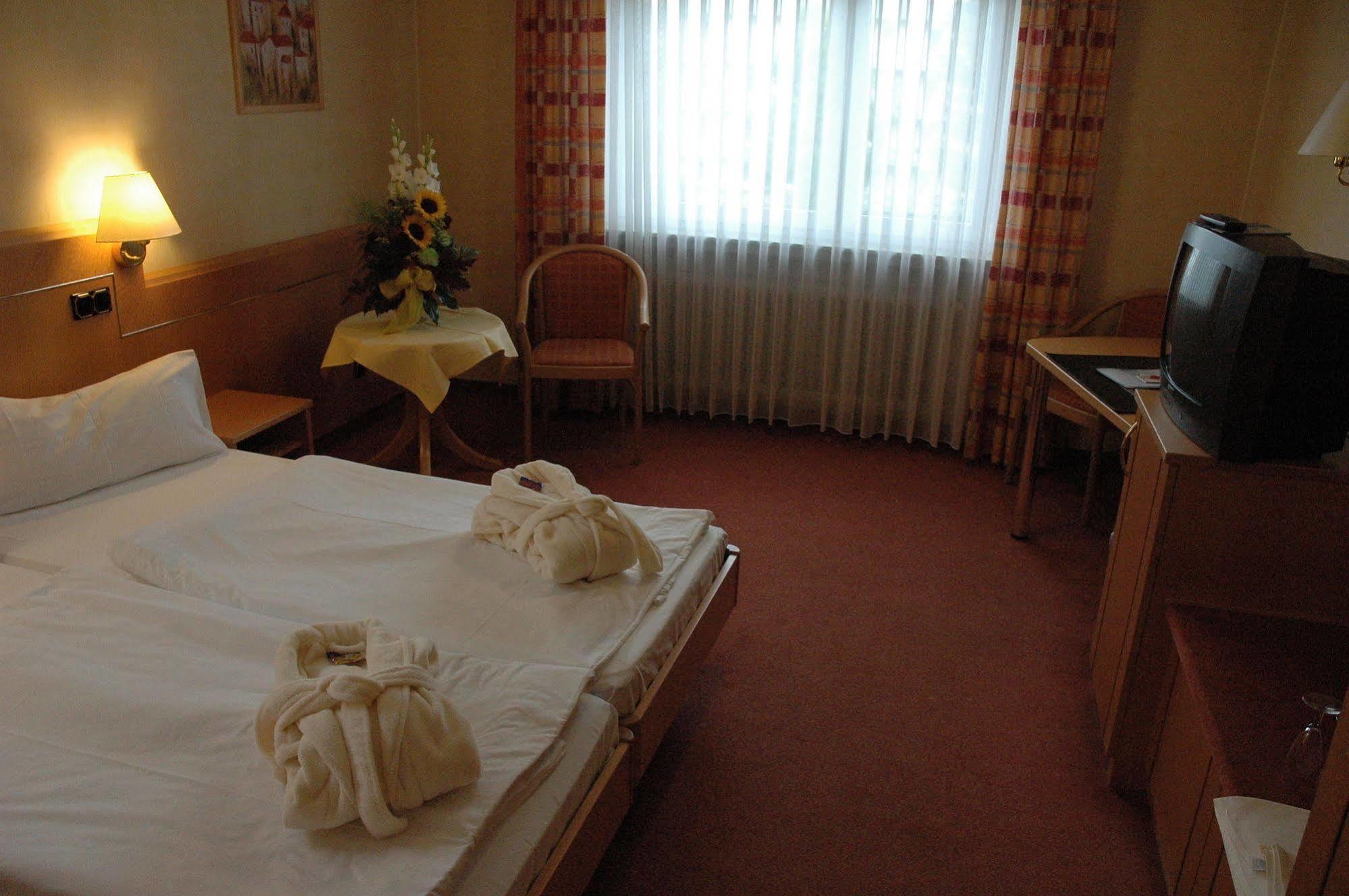 Kishotel Am Kurpark Bad Soden-Salmünster Extérieur photo